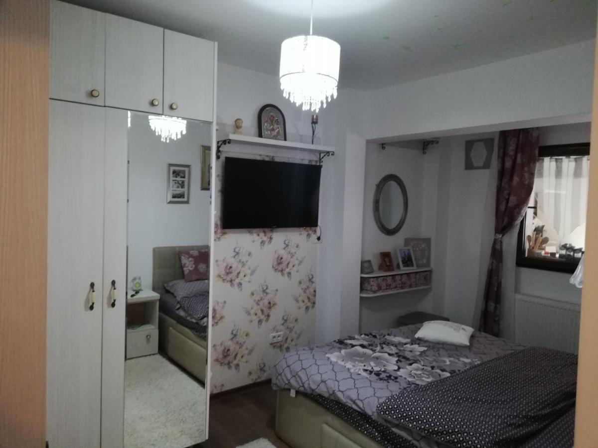 Ferienwohnung Flomar By The Sea Mangalia Exterior foto